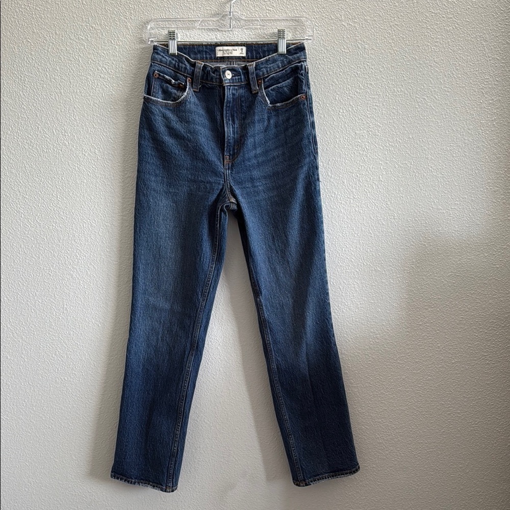 Abercrombie & Fitch Ultra High Rise 90s Straight Jean Size 25|0S - Picture 2 of 8